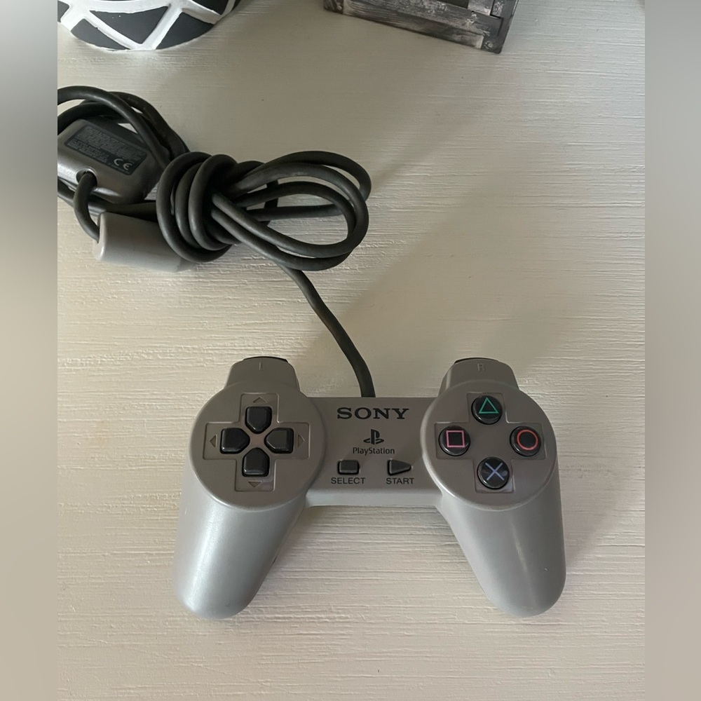 Sony PlayStation 1 Original Gray Wired Controller OEM PS1 SCPH-1080 Tested Works